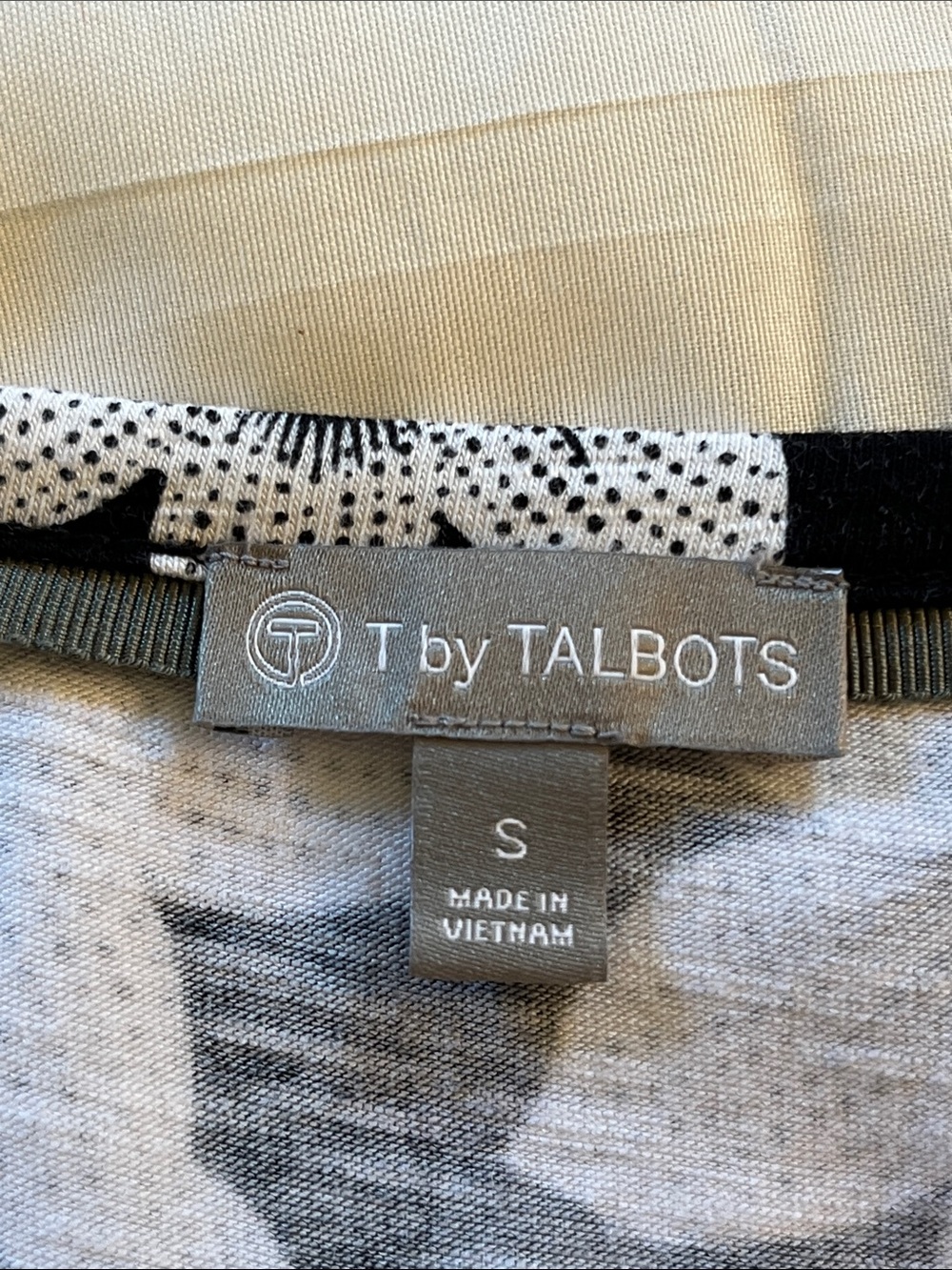 T by Talbots Sleeveless Black & White Floral Shift Dress Size Small - Picture 2 of 11